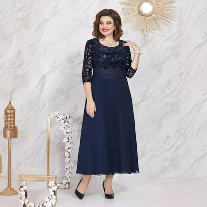 Elegance csipke plusz méretű ruha