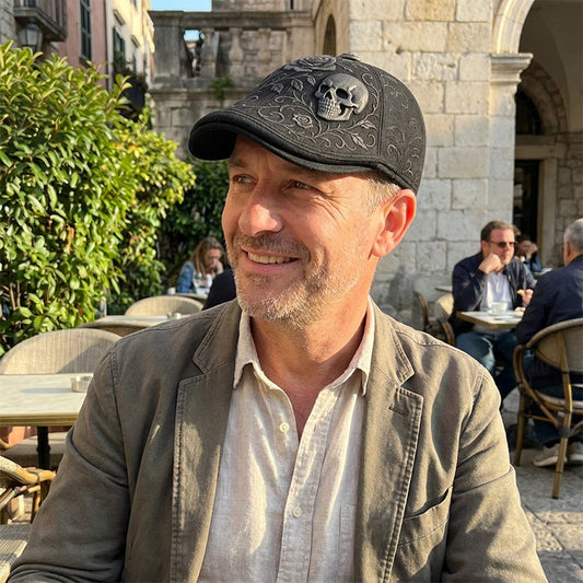 ✨Koponya és tövis motívumú lapos sapka